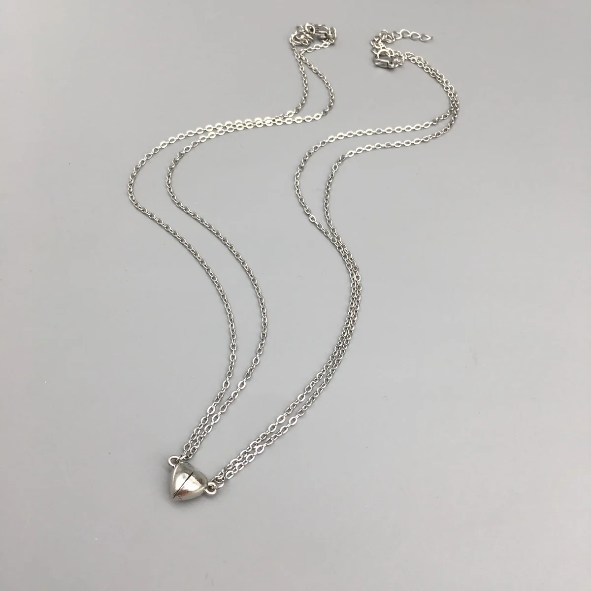 

2Pcs Punk Couple Heart Pendant Necklace Infinite Love Paired Coupling Magnetic Clasp Stainless Steel Necklaces for Women Men GF