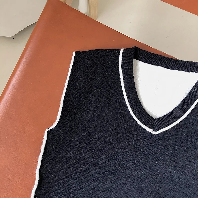 Весенне-осенние вязаные жилеты в консервативном стиле для мальчиков Детские