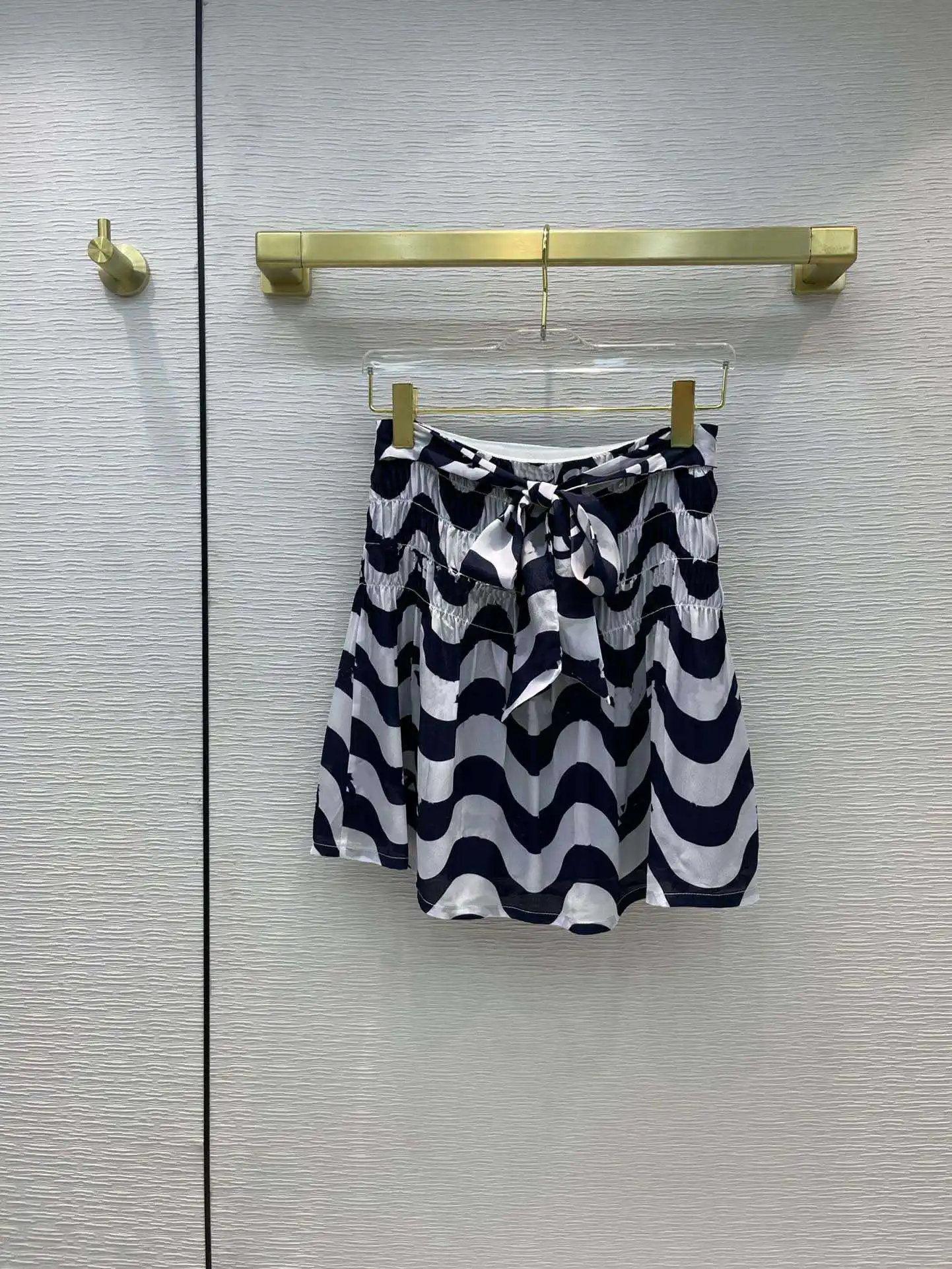 

High-end Brand Wave Striped Skirts for Women 2021 Runway Design Contrast High Waist Skirts High Quality 100%Silk Casual Skirts
