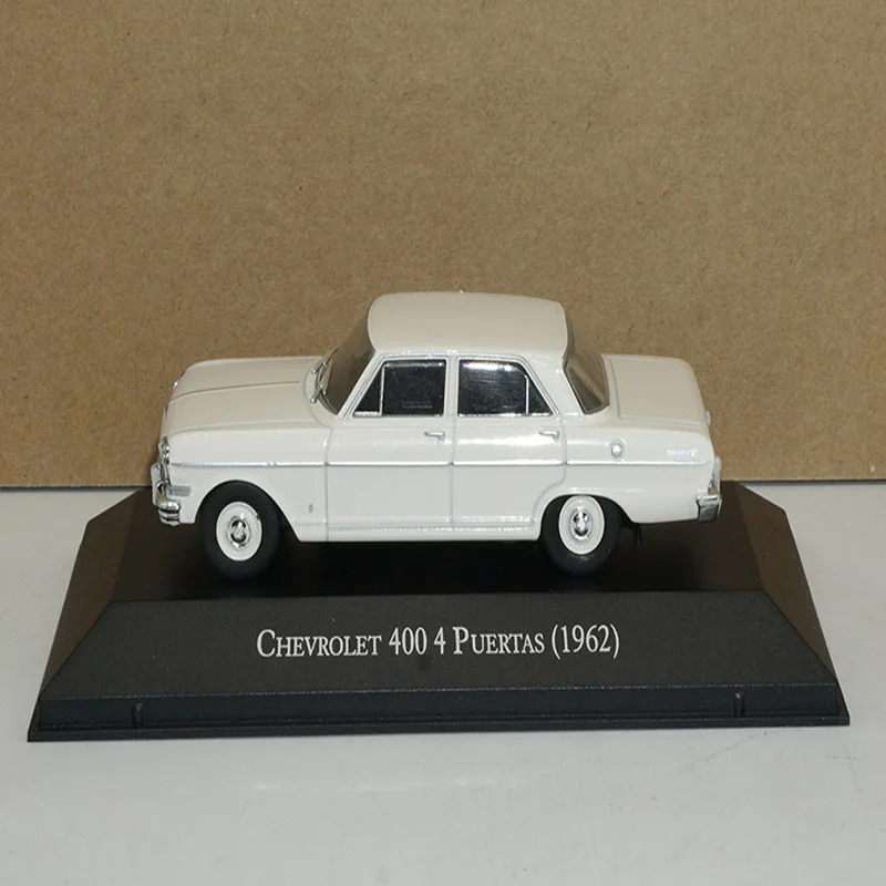 Коллекция дисплей Миниатюрная модель 1/43 соотношение CHEVROLET 400-4 PUERTAS-1962