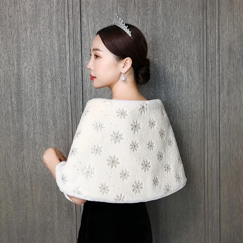 

Bride Formal Winter Cape Bolero Outerwear Urged Wrap Bride Fur Shawl Wedding Jackets Wrap Wedding Accessories PJ128