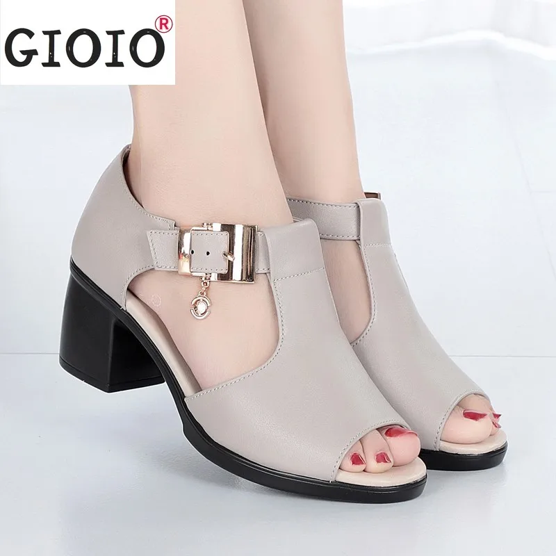 

Босоножки женские на каблуке, модные пикантные римские сандалии с открытым носком, высокий толстый каблук, украшенный бусинами