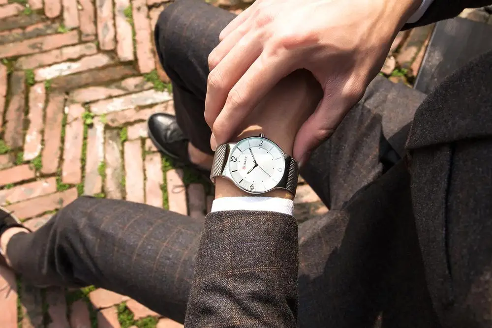 

CURREN Stylish Quartz Watch Full Silver Stainless Steel Wrist Watch Waterproof Mesh Clock Hardlex Racing Series Ladies Watch