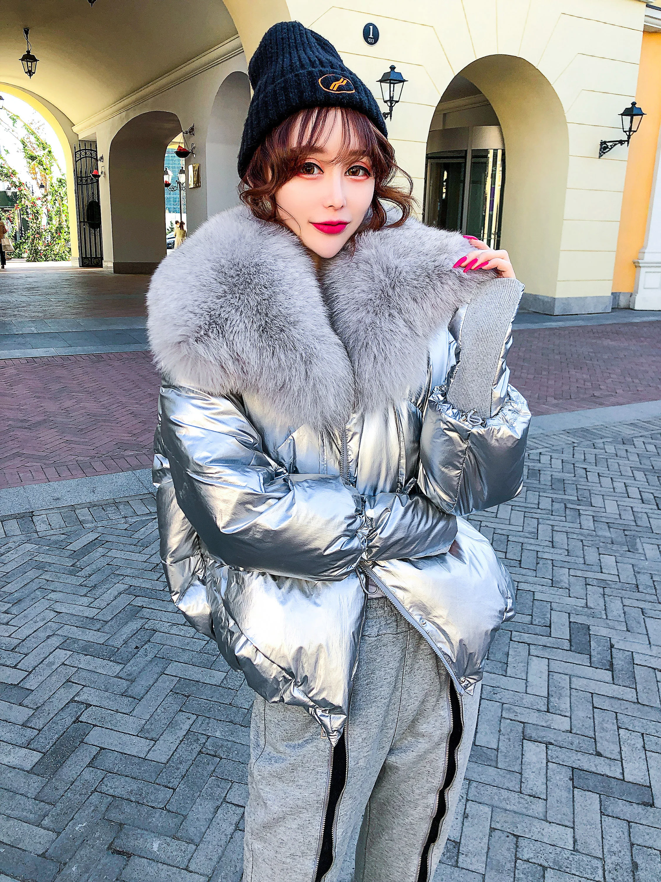 

Winter Down Jacket Girl Down Coat Fur Jacket Winter Fox Fur Jackets High Waist Coats M L 42-67kg to wear