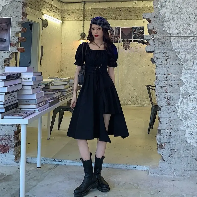 

New summer design of Hepburn's mini black dress in 2021