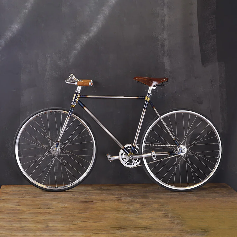 Индивидуальный ретро-велосипед с фиксацией для односкоростного хромированного