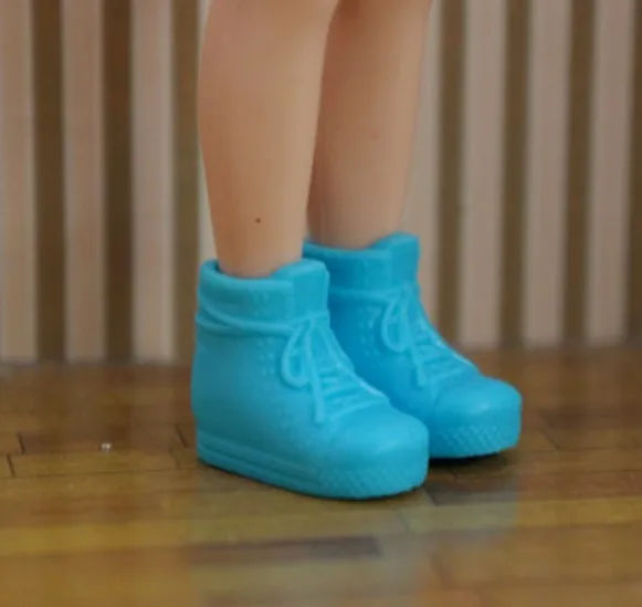 a pair of shoes Новые стильные кукольные туфли маленькая игрушечная обувь для кукол kally BBIA12 - Цвет: a pair of shoes