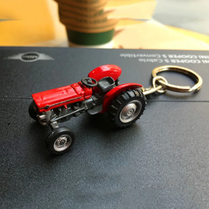 

china supply UH5566 Massey Ferguson 135 Tractor Keyring Keychains