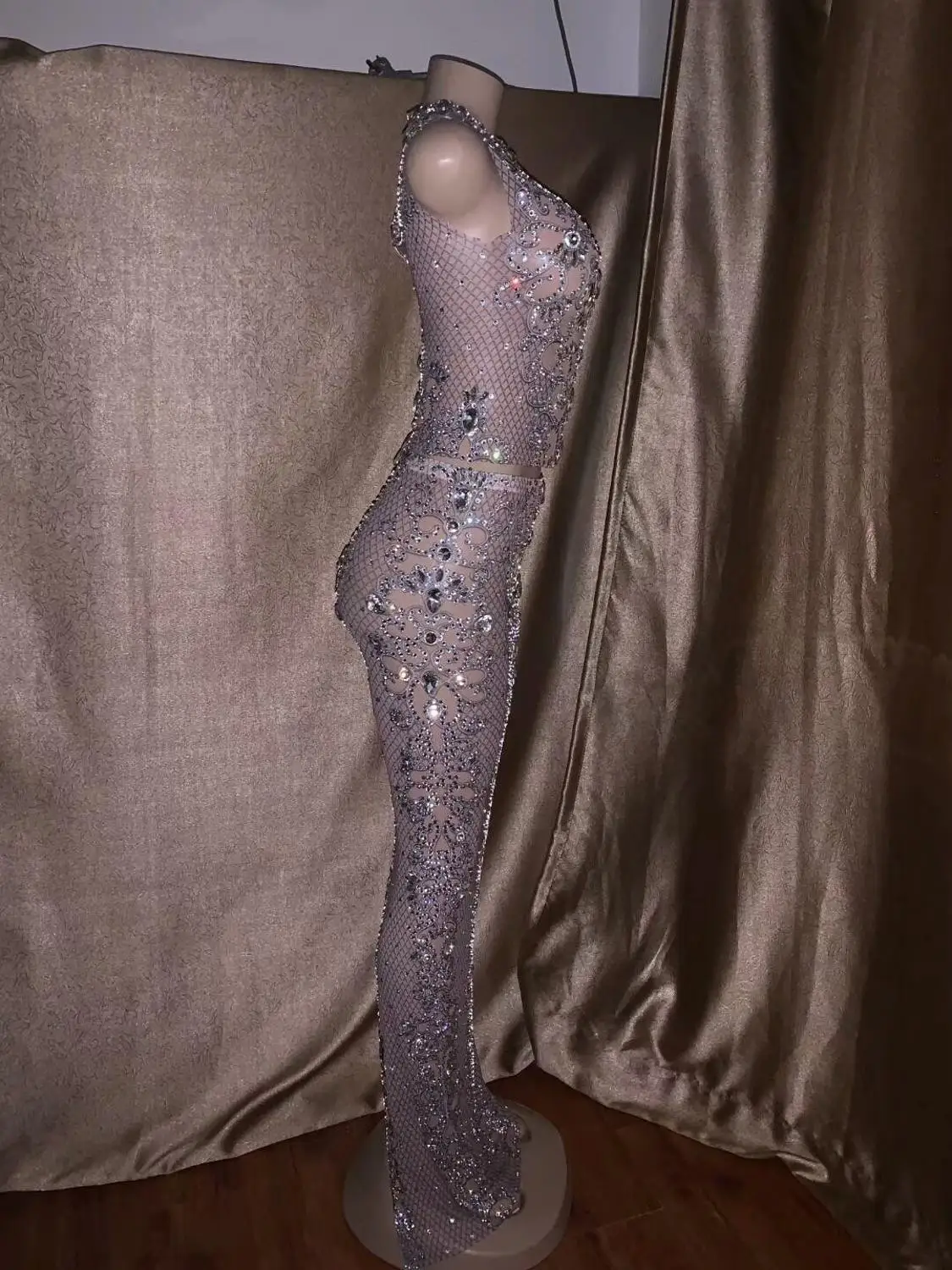 

Rhinestone outfit Sparkly Net yarn split suit Fashion Sexy Nude Big Stretch Dance Costume Bodysuit Birthday Outfit Party Dress