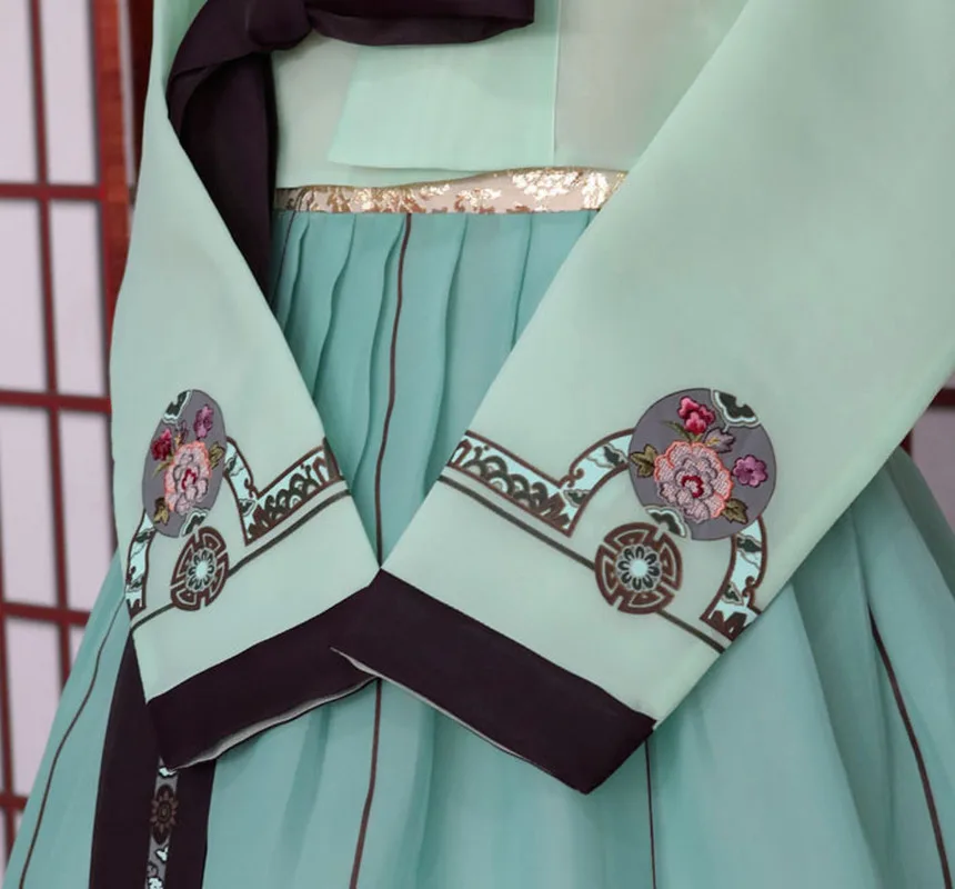 

Korea Imported Fabric / New Improved Hanbok / Stage Hanbok / Fine Hanbok
