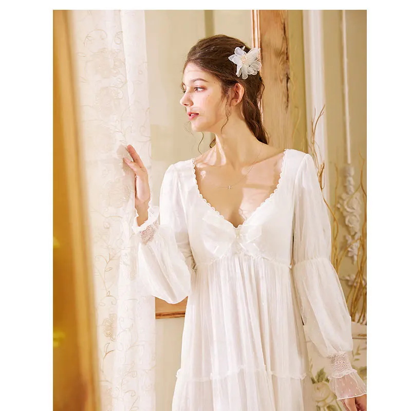 

Long Lace Retro Palace Long-Sleeved Sexy Mesh Pajamas Skirt with Chest Pad Home Service Sweet Lovely Nightwear Pregnant Woman