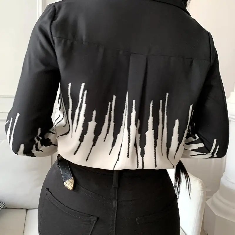 Женская блузка на осень и зиму темпераментная рубашка с отворотом вышивкой в