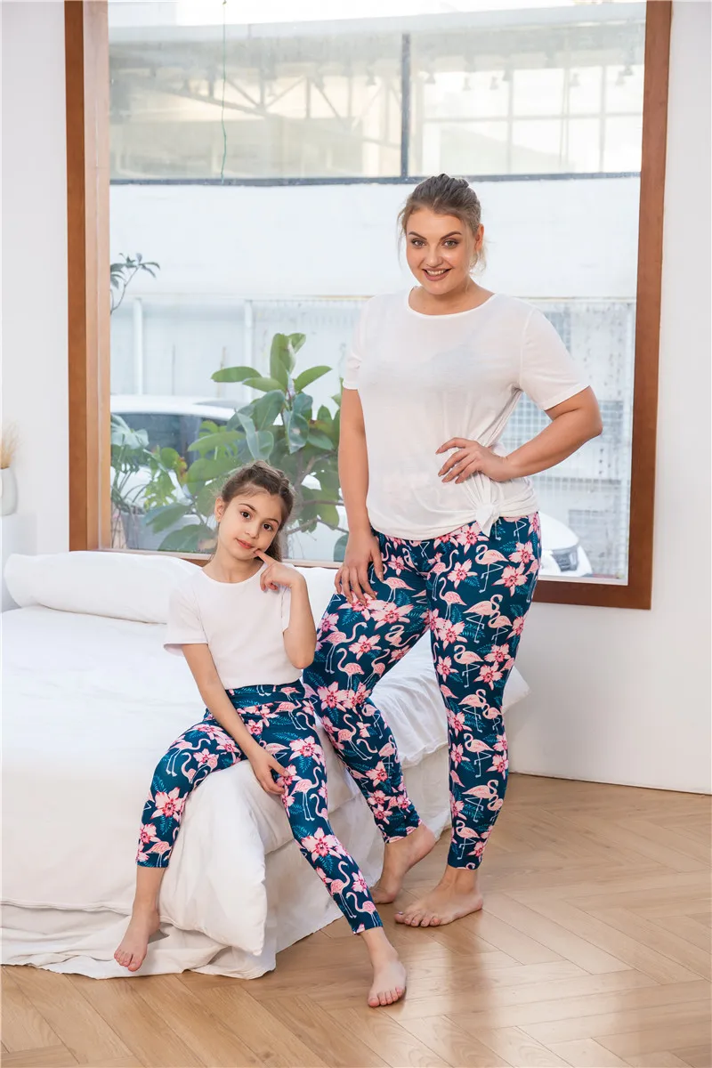 

High Quality Mommy Daughter Pink Flamingo Love Yoga Leggings