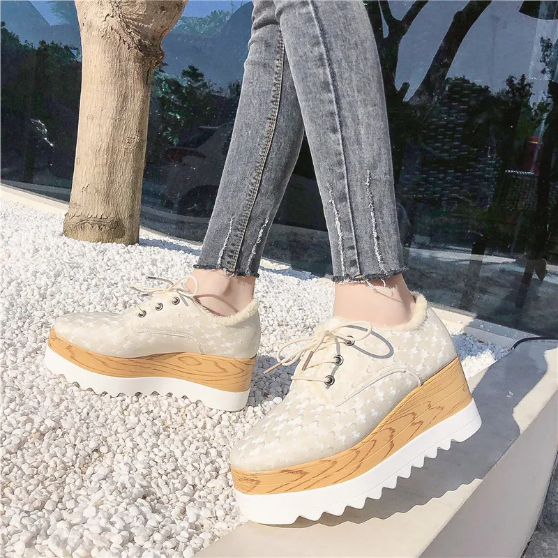 

Туфли-оксфорды; Женская обувь; Новинка; Женская обувь; Кожаная обувь на шнуровке; Обувь на толстом каблуке, туфли на плоской подошве; Лоферы н...