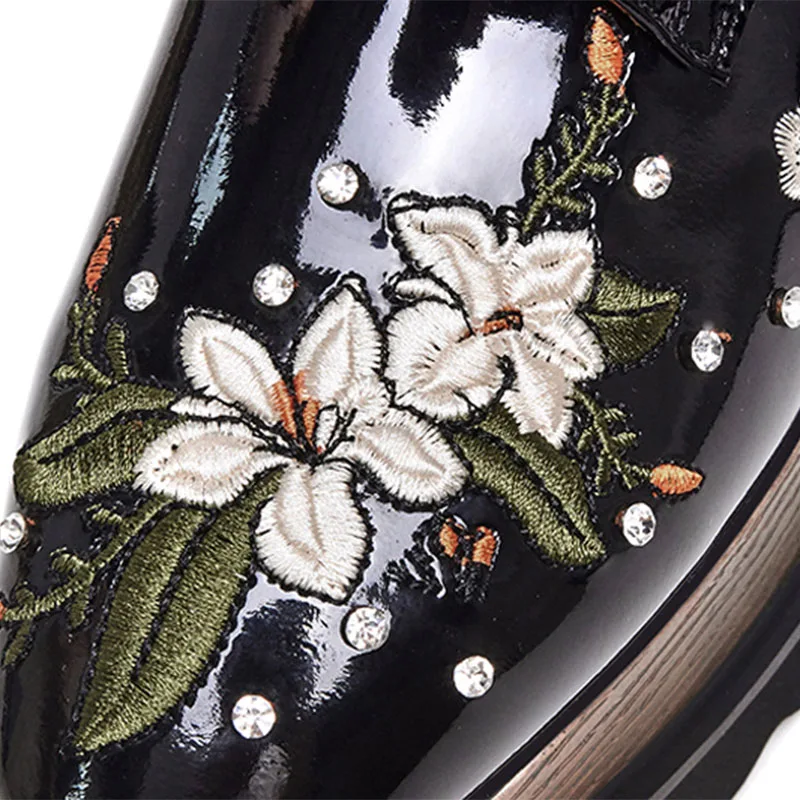 

AGODOR New Fashion Platform Wedges Heels Women Shoes Embroidery Lace-Up Real Leather Platform Casual Oxfords Shoes