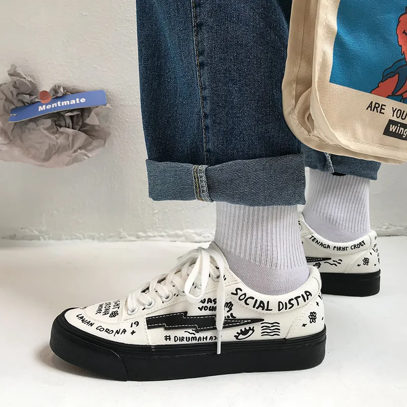 

Canvas Women Shoes New Fashion Shoes Skateboarding Shoes Retro Wild Low-top Breathable Casual Shoes Women Sneakers 2021 New