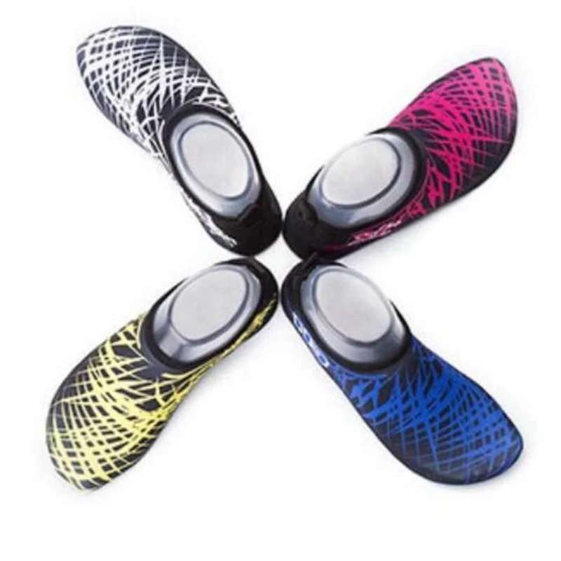 

2020 new men and women swimming diving shoes snorkeling shoes yoga shoes speed interference water upstream shoes beach shoes