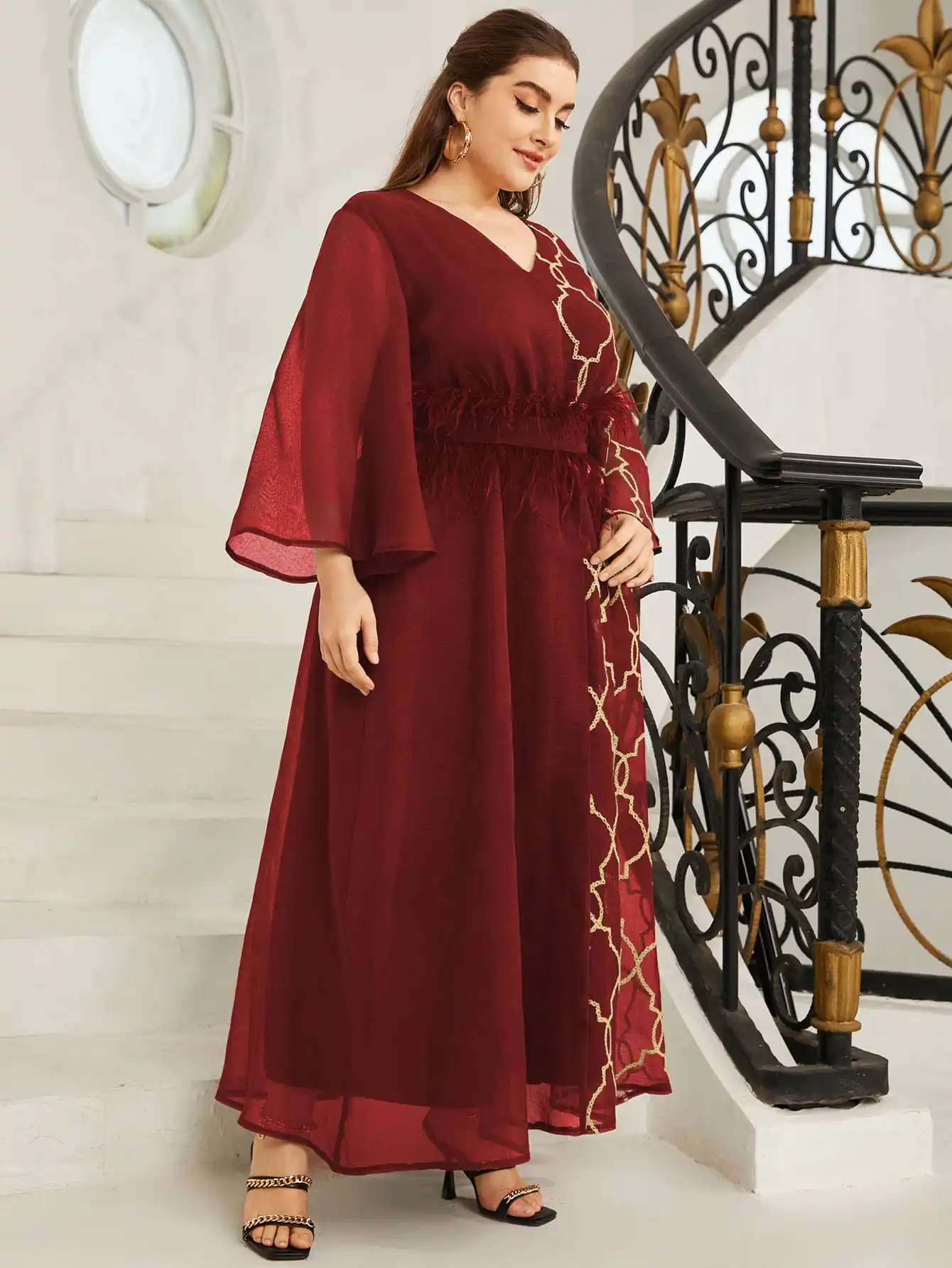 Рисунок 5 - Женское длинное платье с кружевом TOLEEN