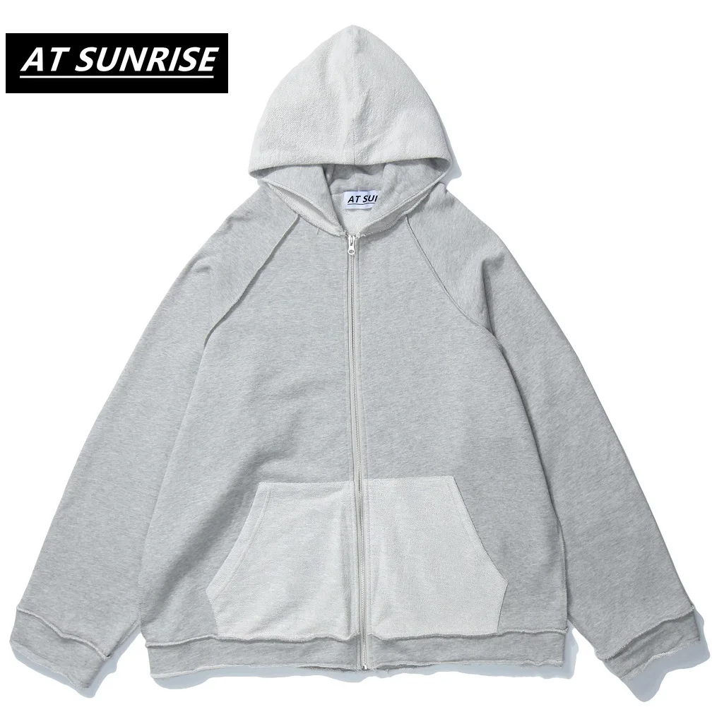 

Hoodies & Sweatshirts