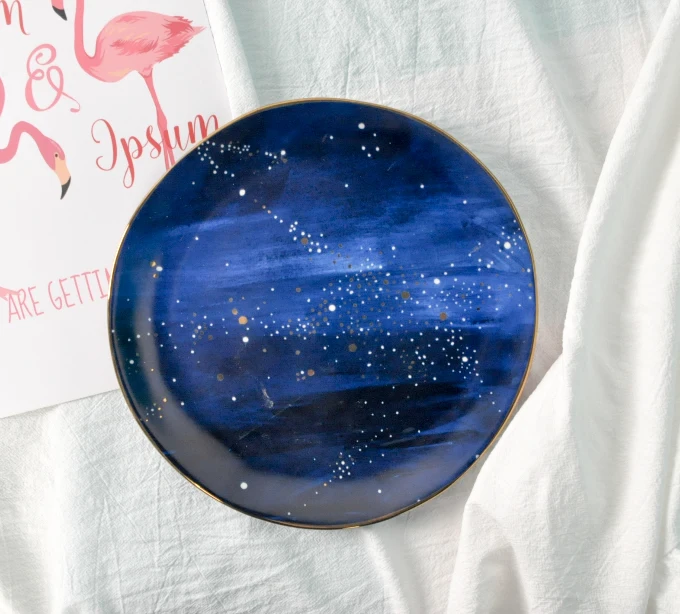Керамическая тарелка со звездным синим бархатным покрытием в скандинавском