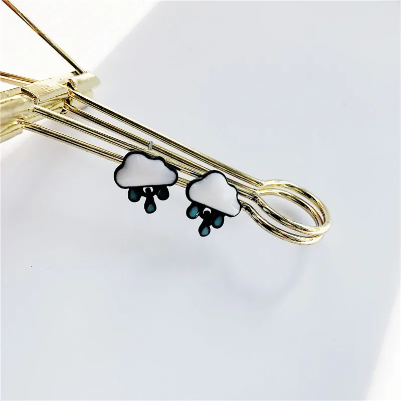 Модные популярные маленькие милые серьги гвоздики с изображением чистого и