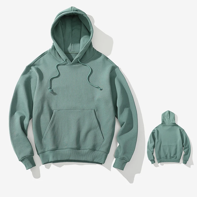 

Hoodies & Sweatshirts