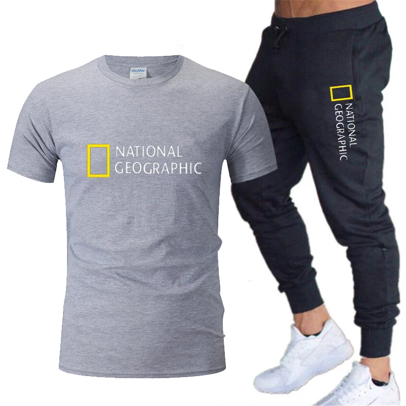 

2021 summer new popular men's T-shirt + Sports Shorts Set personalized fashion printing advanced leisure sports running set