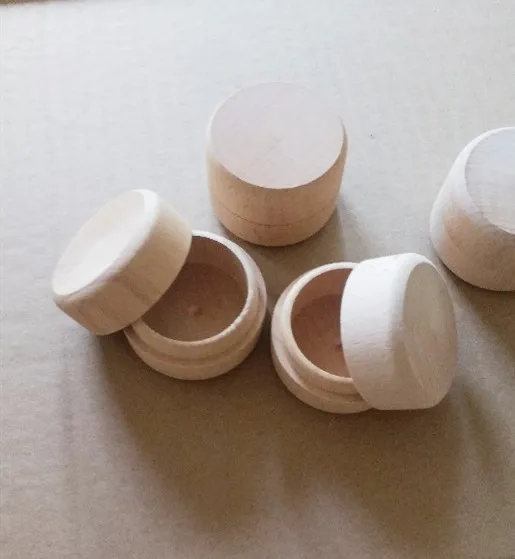 

1pc Portable Vintage Small Round Wooden Jewelry Candy Storage Box Ring Earrings Container Natural Craft Storage Case