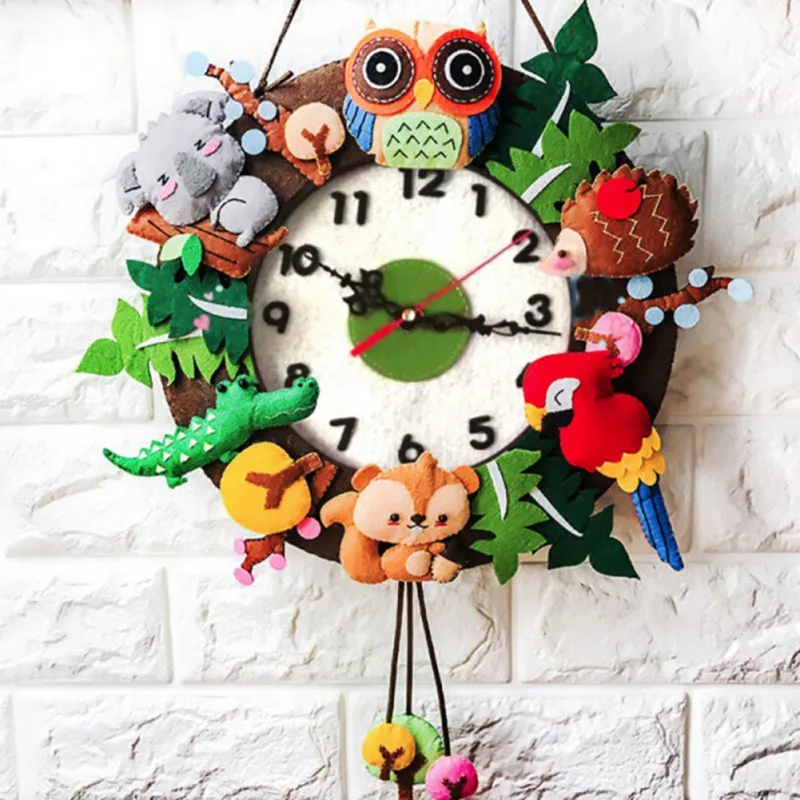 Handmade Non-woven DIY Animal Pattern Children's Room Wall Clock Cute Wreath Cartoon Clock For Kindergarten For Easter