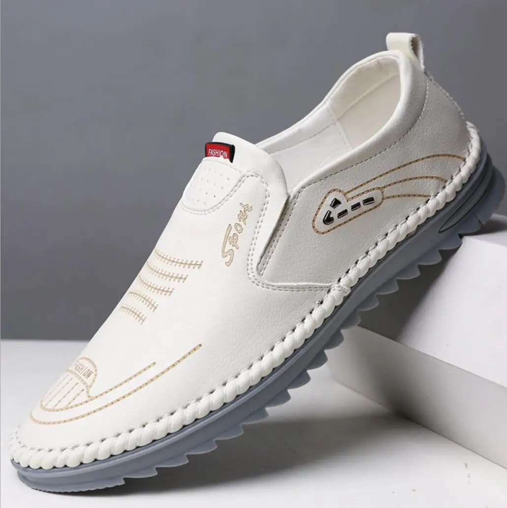 

Новинка 2022, Мужская Дизайнерская нескользящая Мягкая подошва, мужские повседневные туфли для вождения, молодежные кожаные лоферы ручной ра...