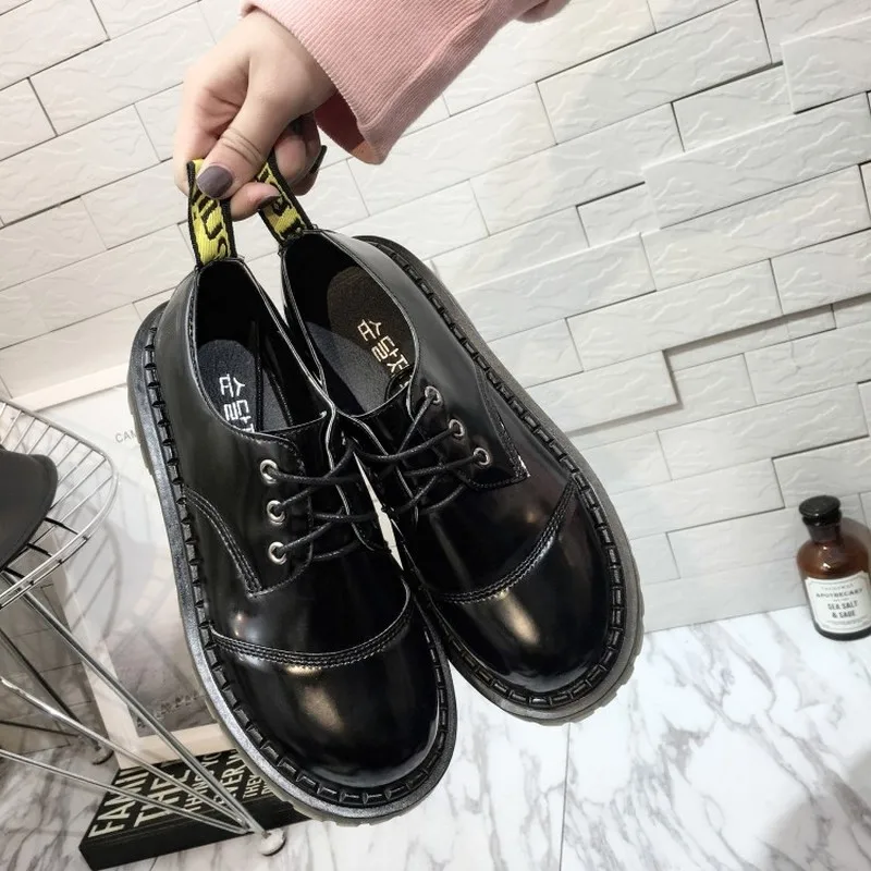 

2020 Fashion woman shoes Round toe retro college style small leather shoes student literary trend fashion flat shoes Z15-28