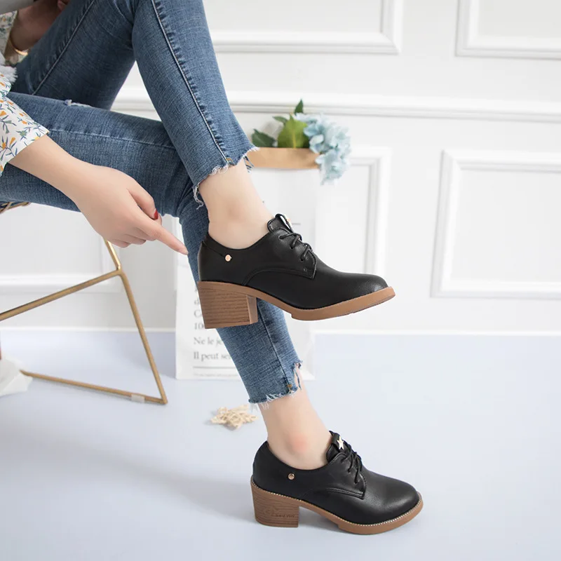 

Туфли женские на высоком каблуке, дышащие повседневные модные однотонные кожаные туфли с круглым носком, роскошные брендовые универсальны...