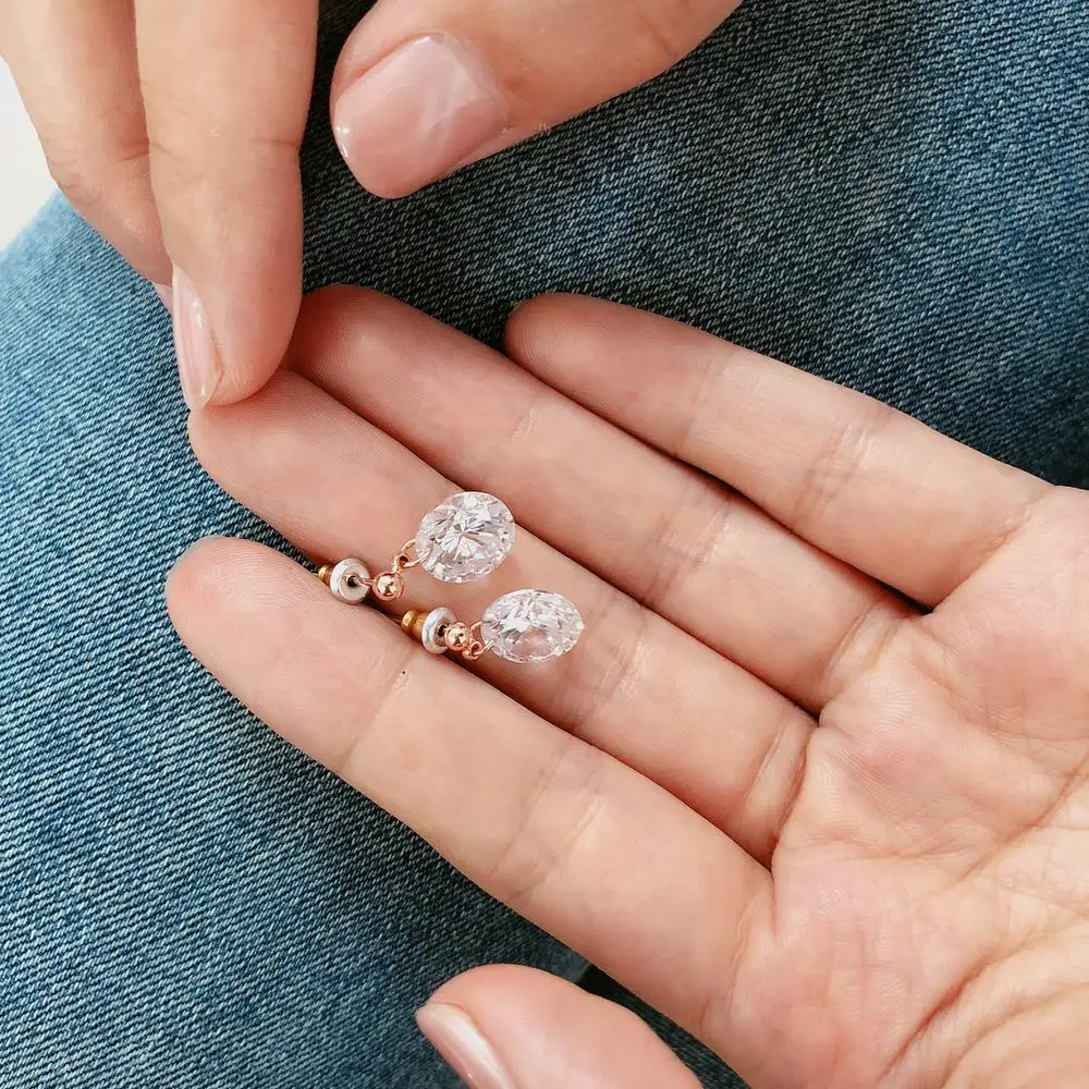 Женские серьги-гвоздики с фианитом DWE153 ювелирное изделие цвета розового золота