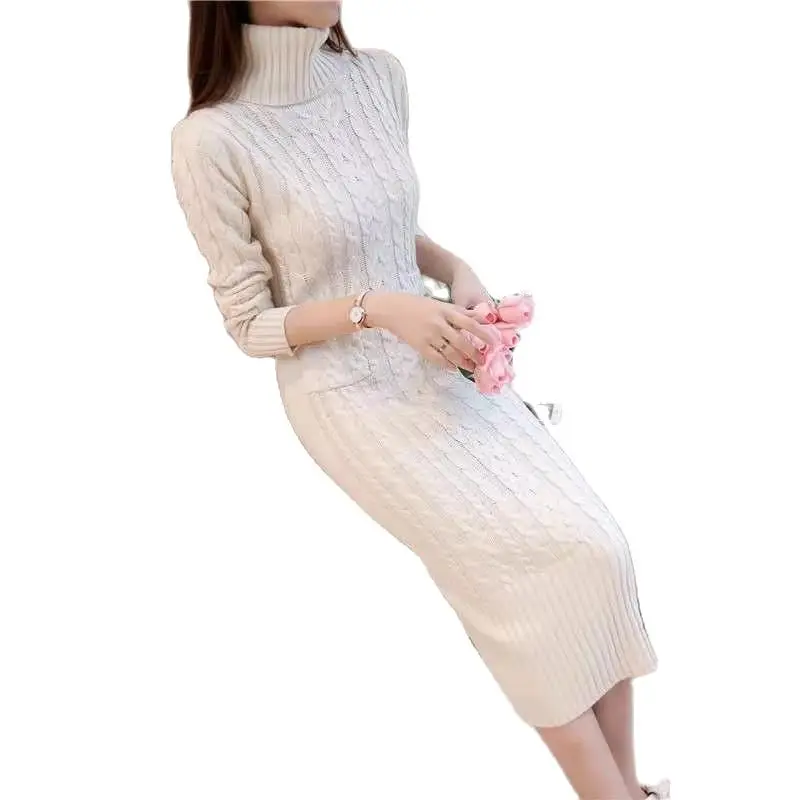 Женское трикотажное платье-свитер с высоким воротником и длинными рукавами |