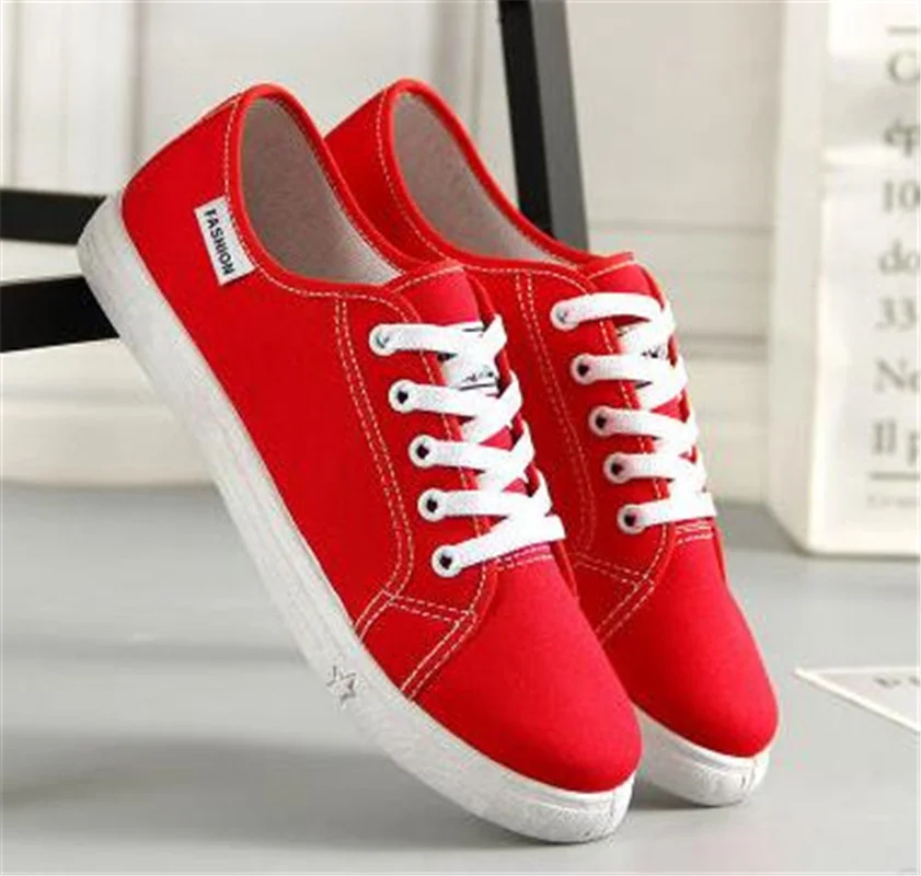 

Небольшие беговые кроссовки, мужская резиновая обувь.