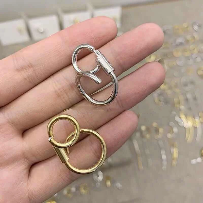 Модные двухсторонние серьги-кольца в корейском стиле с металлическим изгибом