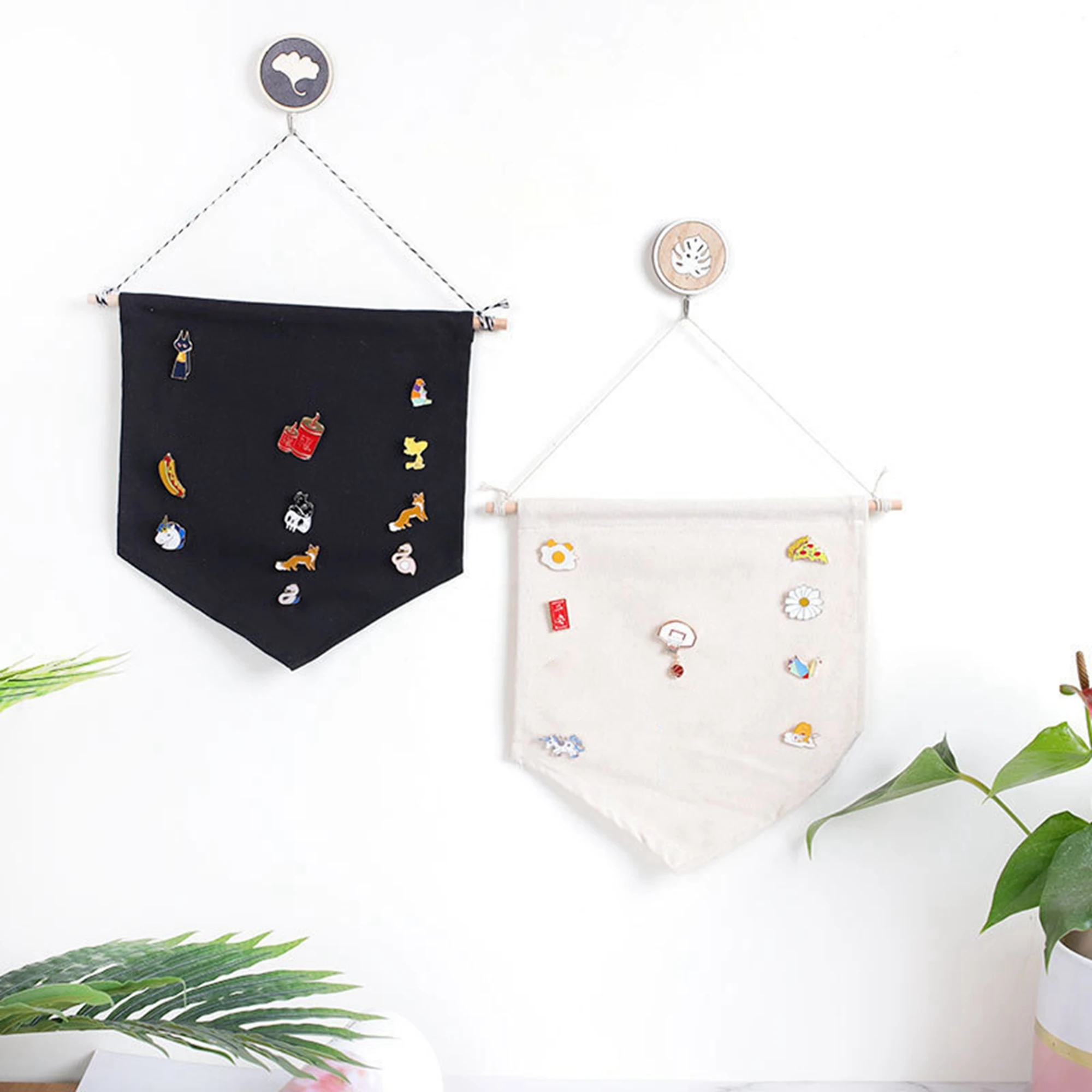 

Newest Arrival Decorative Pendant Solid Color Hanging Ornament Storage Cloth for Brooches Badges Fashion Art