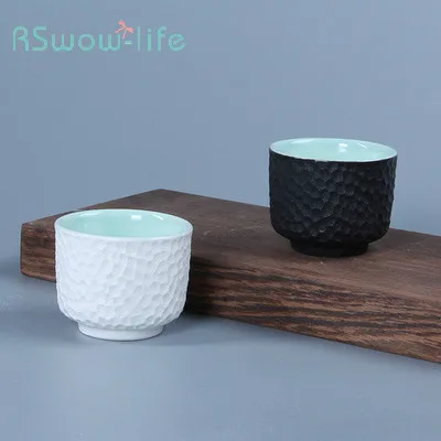 

Japanese Style Simple Ceramic Honeycomb Wine Set 45ML Household Black and White Household Kitchen Supplies Wine Glass