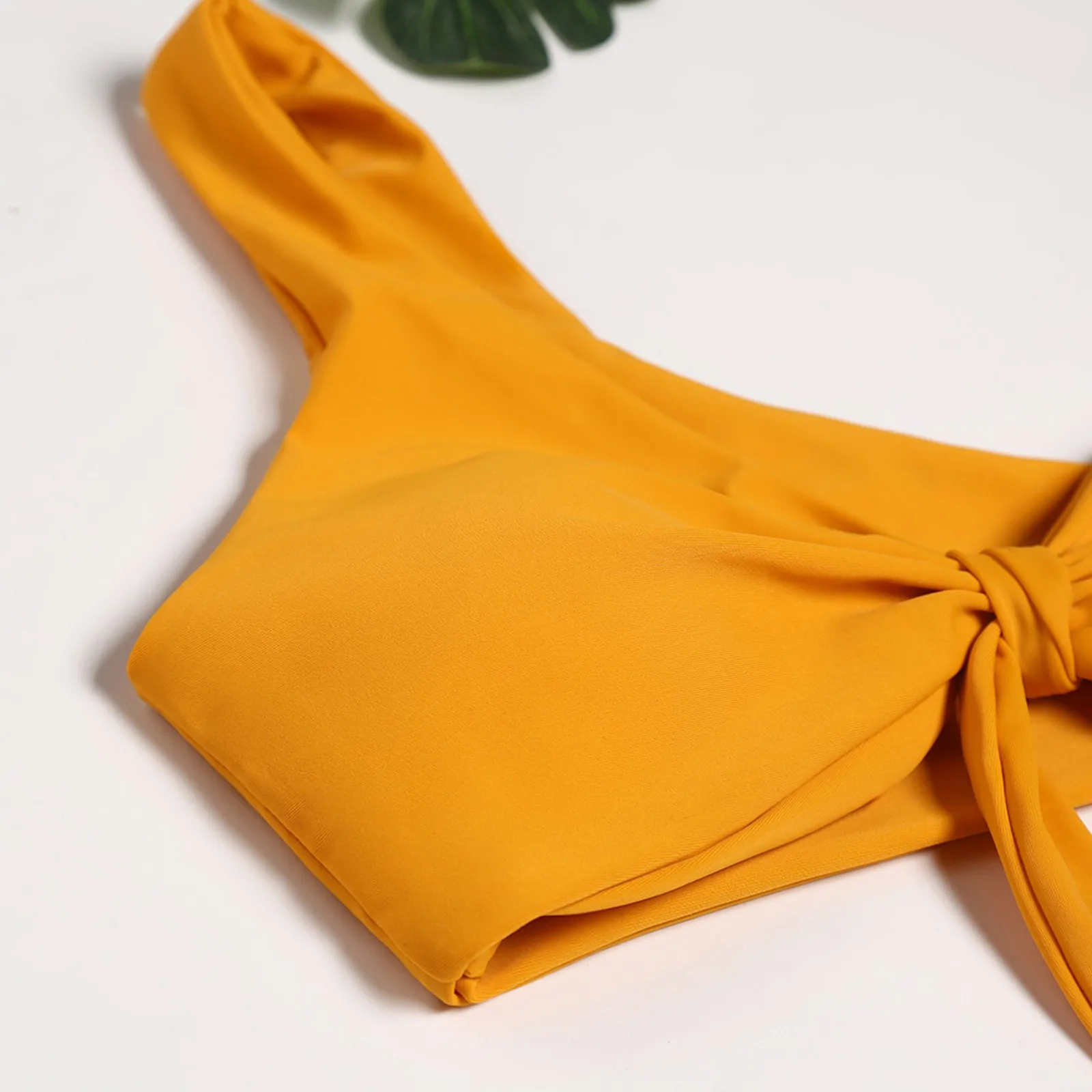 Комплекты бикини на одно плечо со шнуровкой женские купальники однотонные 2021