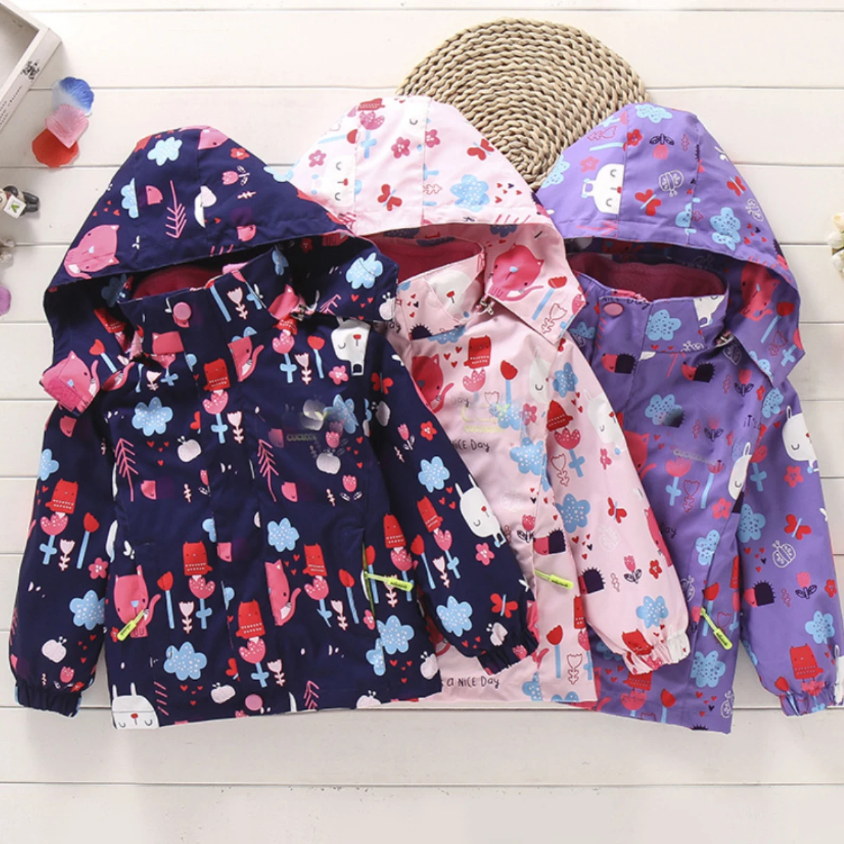 

New Spring And Autumn Child Clothes Girl Coat Childrens Cartoon printing Casual Fashion Hooded Jacket Kids Windbreaker