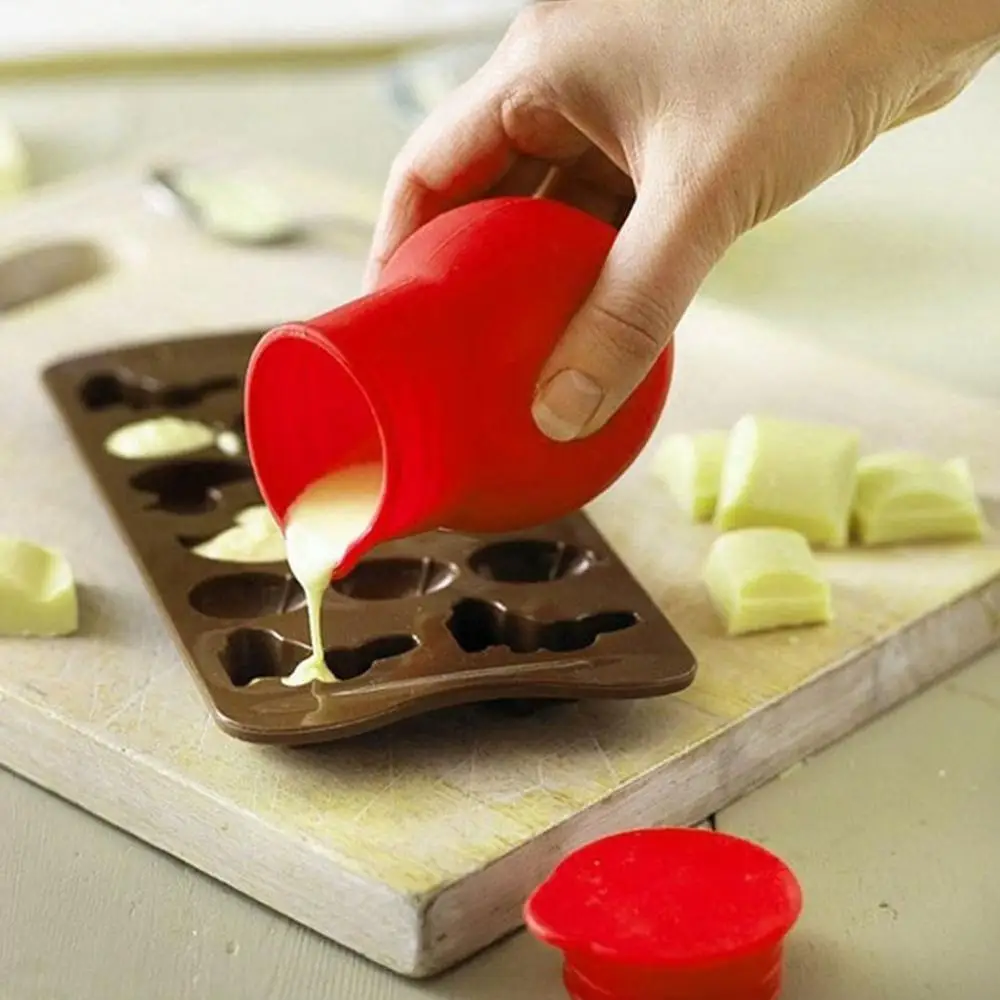 

1pcs Pouring Pan Silicone Butter Kitchen Tool Milk Melting Mould Chocolate Pot Accessories Kitchen T3O0