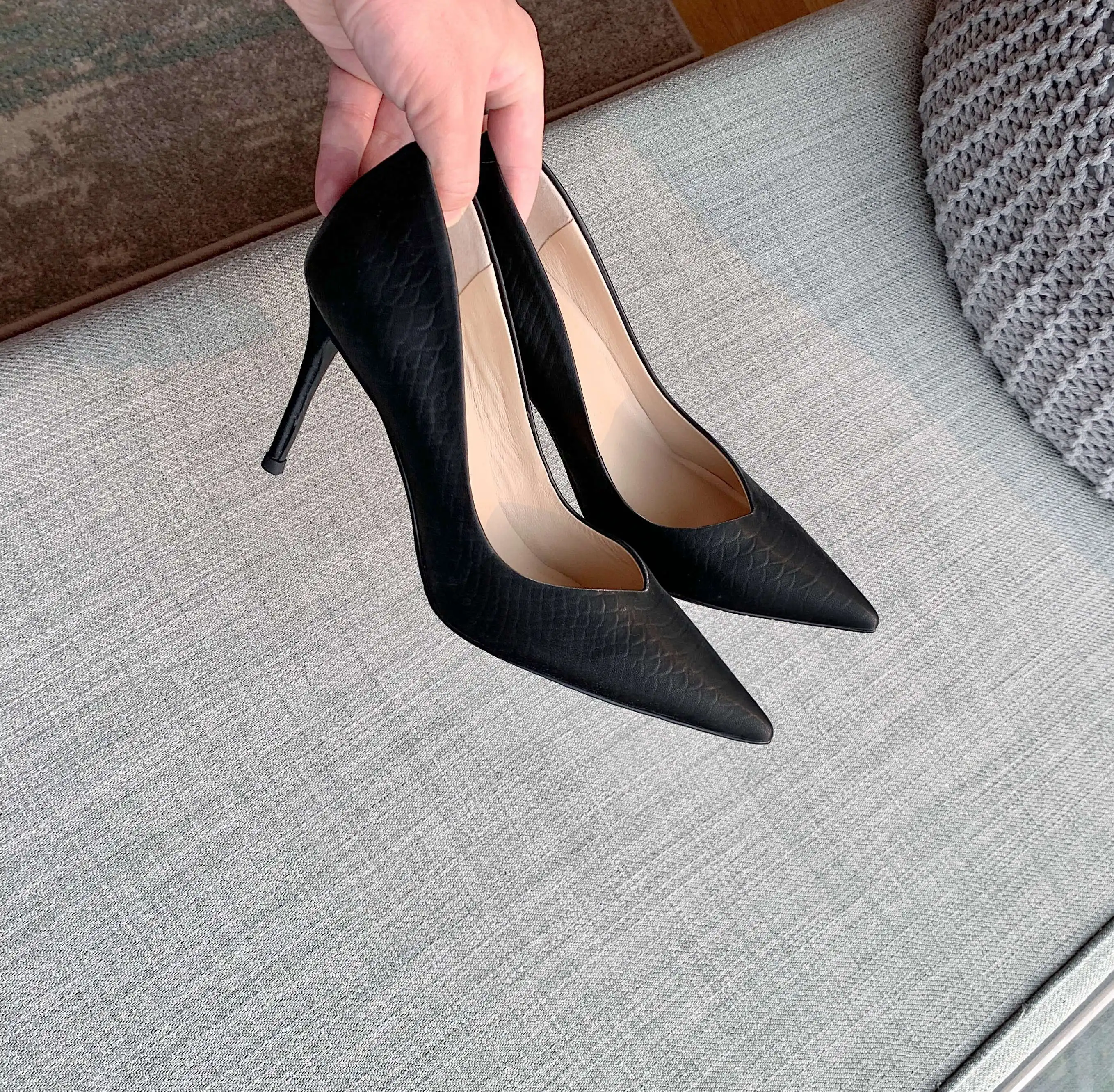 

Krazing Pot full grain leather pointed toe super high heels European style simple design office lady daily wear women pumps L07