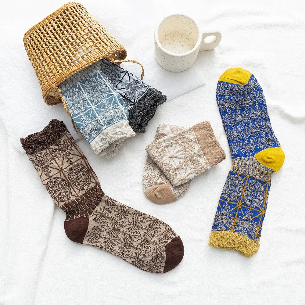 

Socks Women's Tube Tocks Gold and Silver Lace Women's Socks Rhombus Personality Trend Ins Retro Ethnic Style 2020 New Original