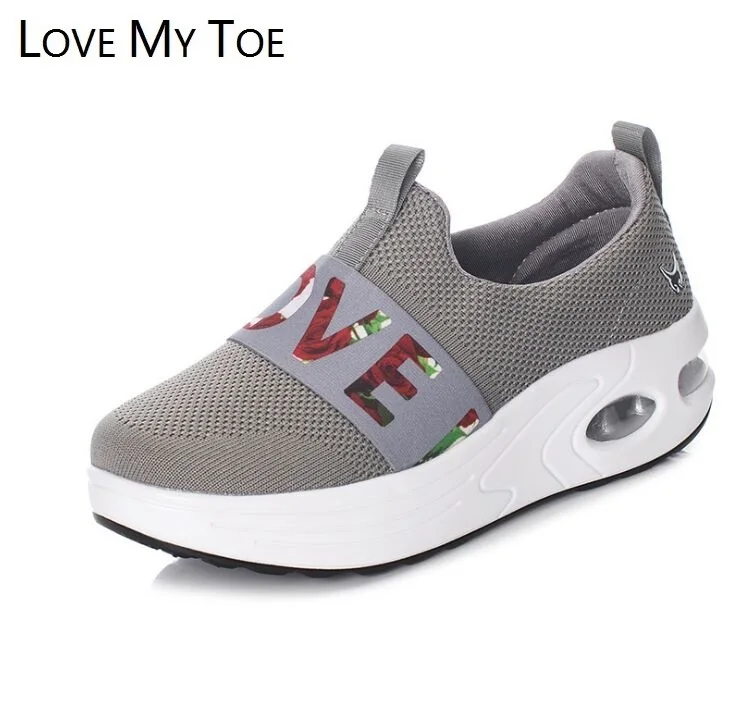 Весна 2020 Повседневная дышащая Спортивная обувь на танкетке женская платформе