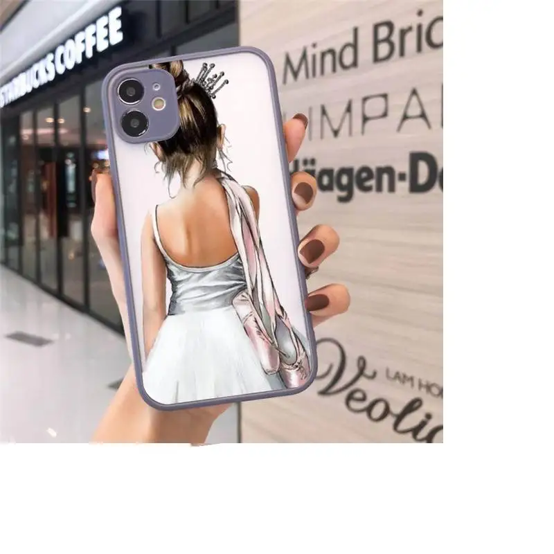 

VOGUE Christmas Princess Girl Female Phone Cases Matte For iPhone 12 Mini 11 Pro XR XS Max 7 8 Plus X Hard PC Back Cover