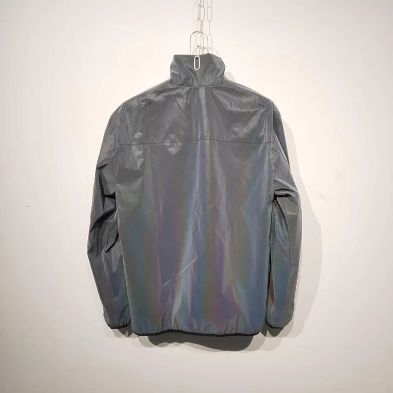 Светоотражающая куртка с отложным воротником для женщин голографическая