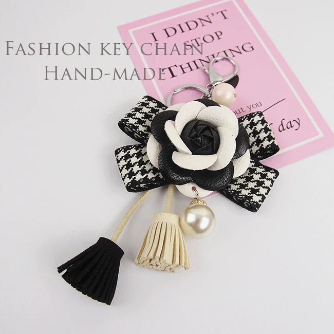 

Cute Sweet Synthetic PU Leather Rose Camellia Flowers Keychain For Women Trinket Key Chains Ring Car Bag Pendent Charm