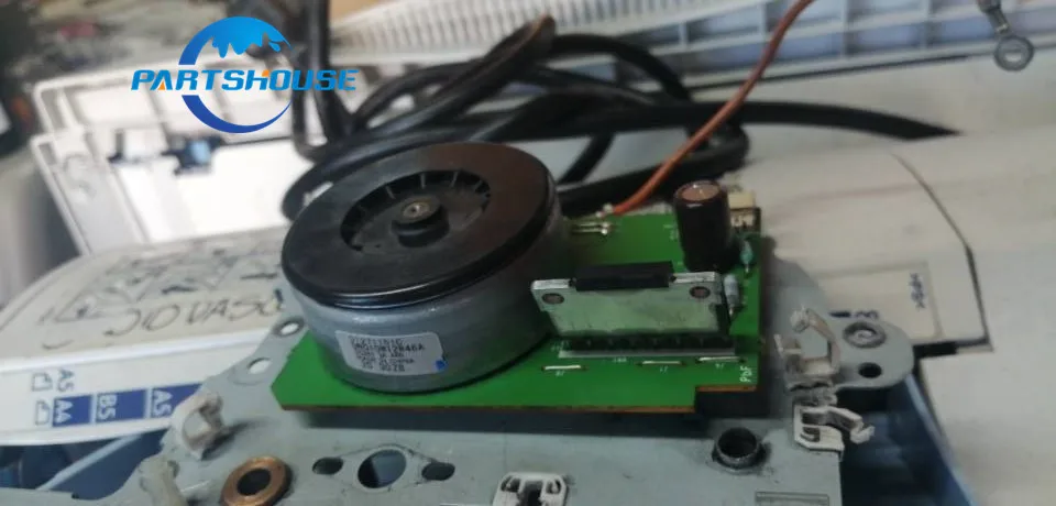 

1pcs Original Used Brushless Motor - 24V 44W D127-1151 For Ricoh Aficio MP 301SPF MP301 Main Engine Motor D1271151