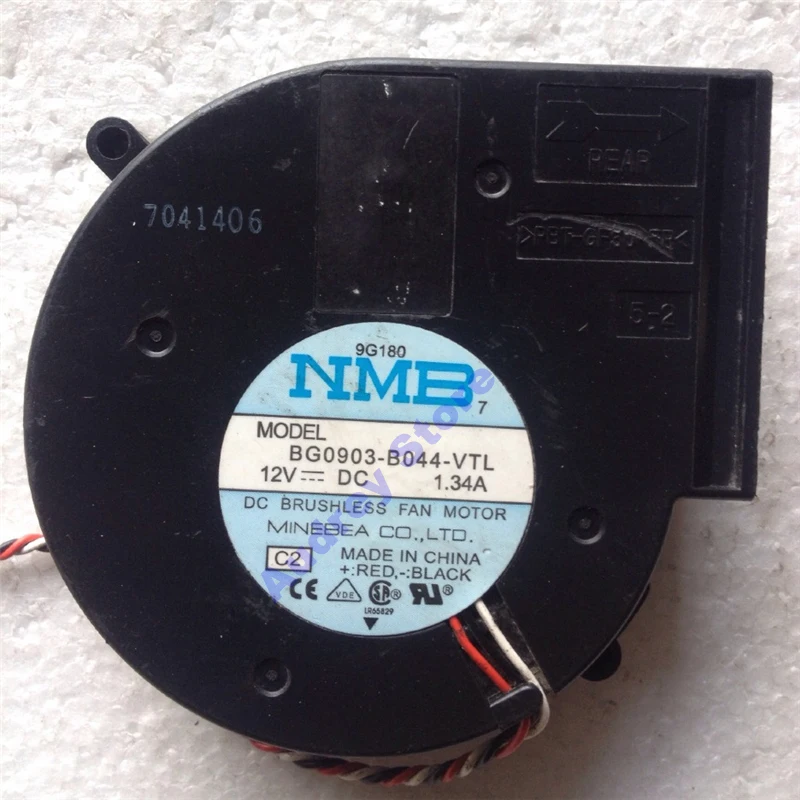 

Оригинальный центробежный вентилятор NMB 9733 12 В 3700 а с двойным шарикоподшипником об/мин 54.5dBA