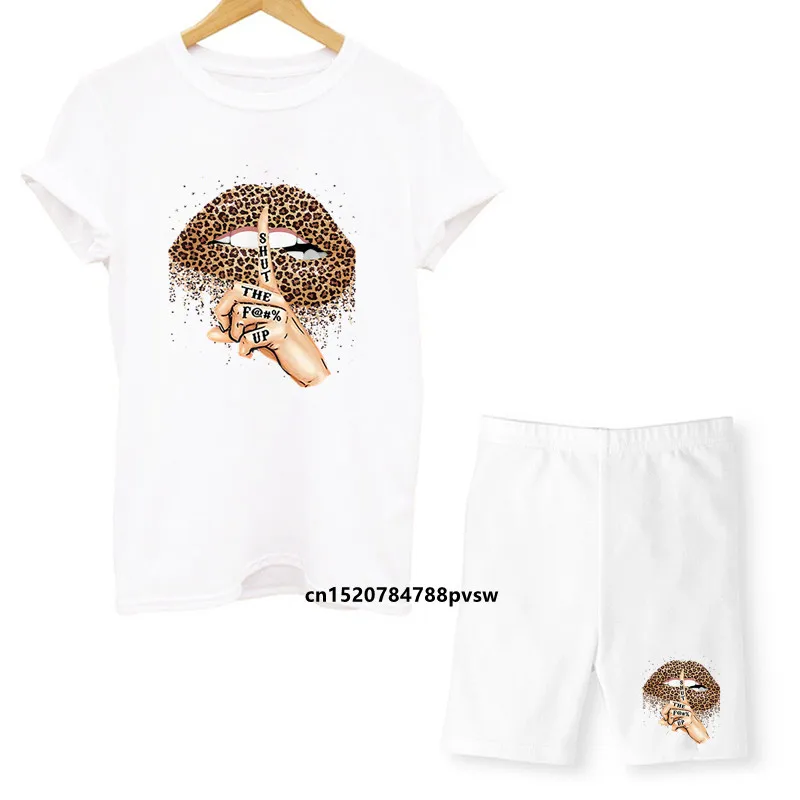 Женский комплект из футболки и шорт с принтом губ | Женская одежда